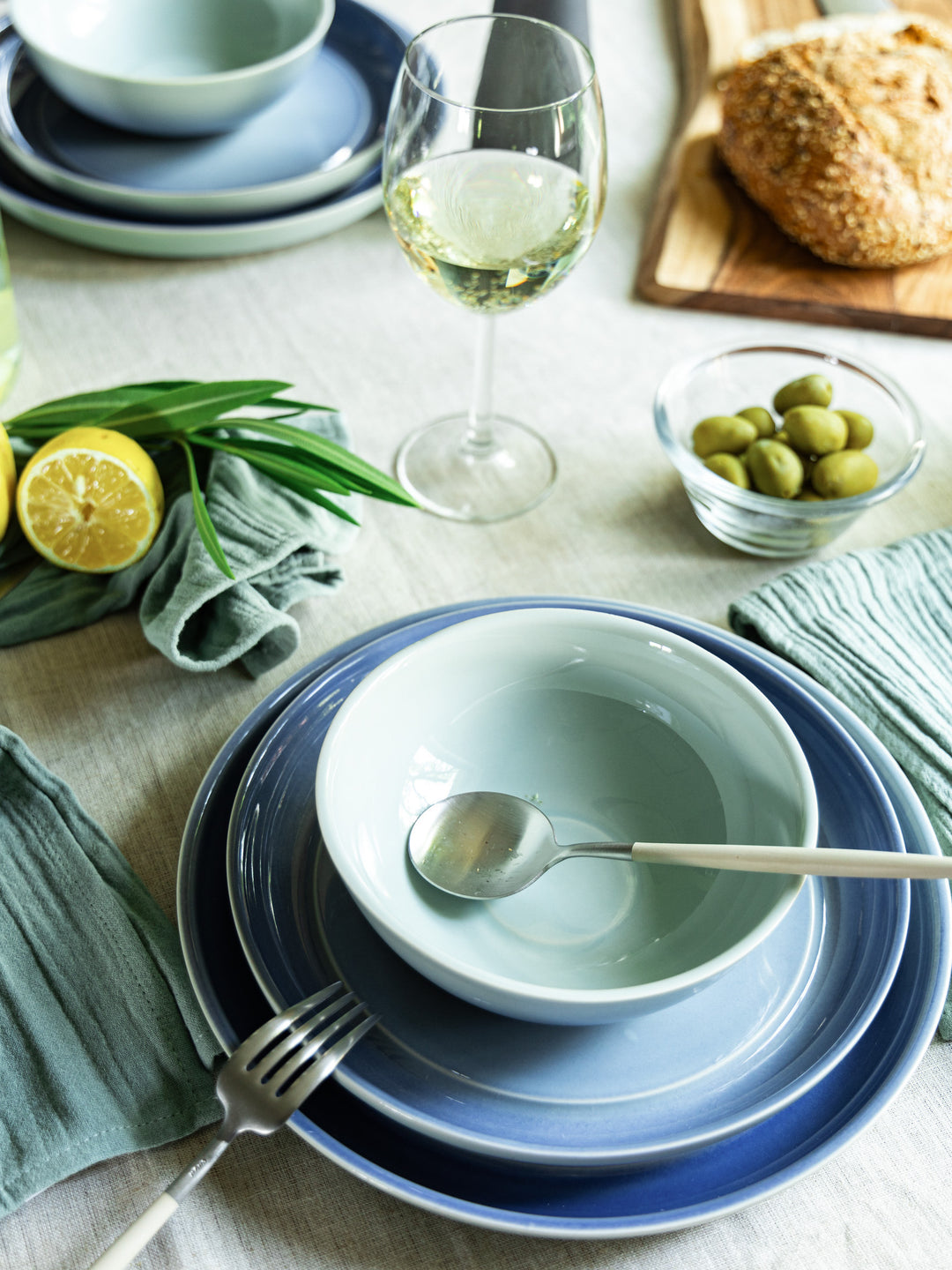 Lotus Blue Dinner Set