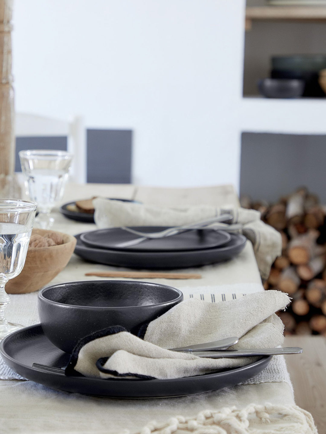 Pacifica Dark Grey Dinner Set